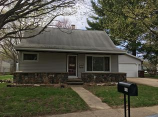 416 Schoolcraft St, Grand Ledge, MI 48837
