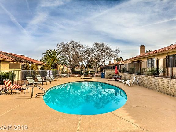 3rd image of 1871 Camino Verde Ln