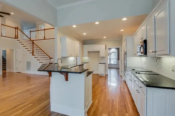 101 Tiffany Ct — Photo 15
