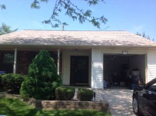 14 Pine Brook Ct, Columbus, NJ 08022