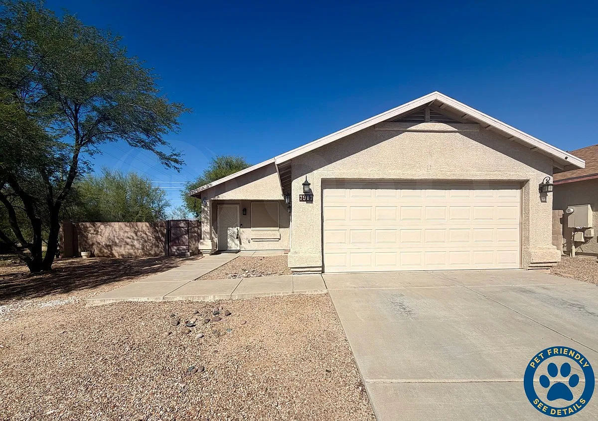 3 bed, 2.0 bath, 1024 sqft, $1,700 — Photo 1