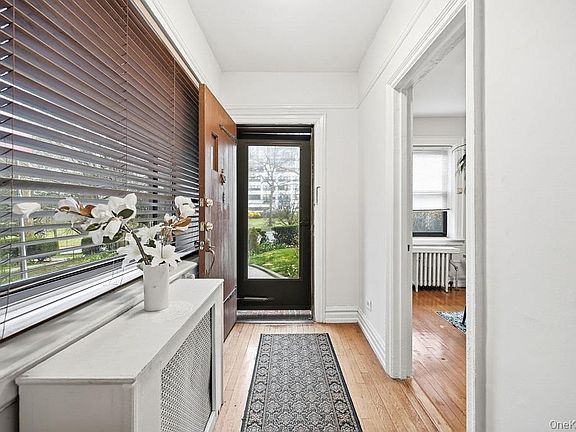 5th image of 1 Franklin Avenue #1D