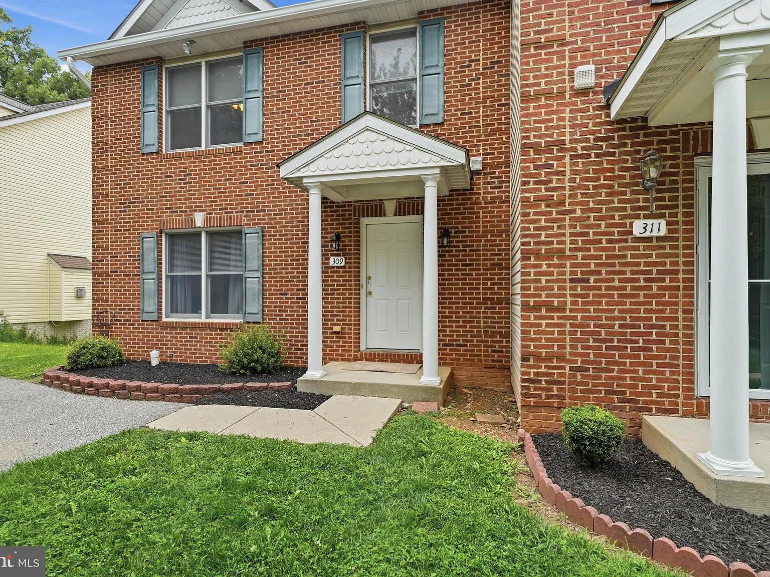 3 bed, 2.5 bath, 1552 sqft, $2,450 — Photo 4