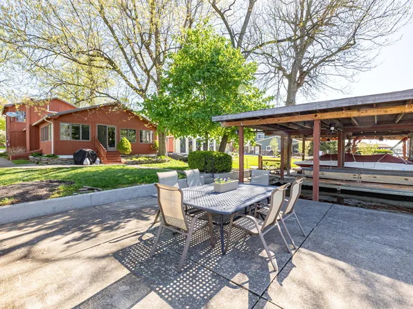 10125 Seminole Shore Dr, Huntsville, OH 43324