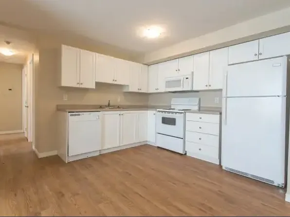 7 Timmins Rd #106, Elliot Lake, ON P5A 2R7