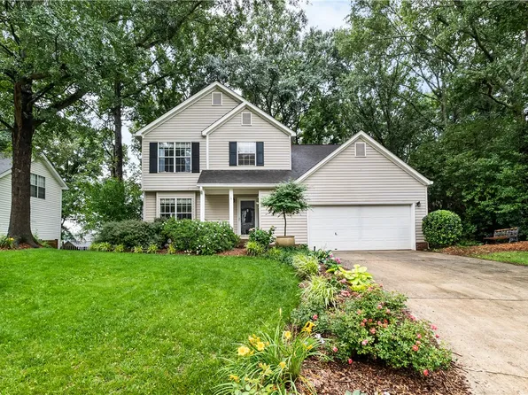 6 S Penobscot Ct, Simpsonville, SC 29681