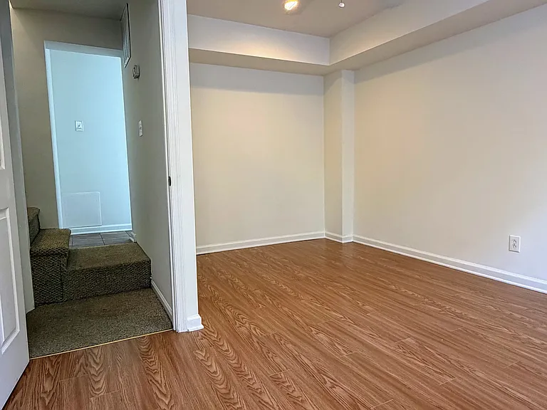 116 W Wildey St — Photo 10