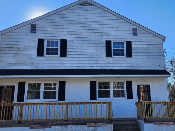 146 Walnut St APT 2C
