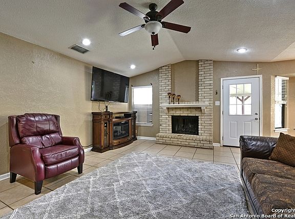 4th image of 13219 Larkbrook St