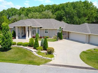 2486 Maclean Cir, Salina, KS 67401