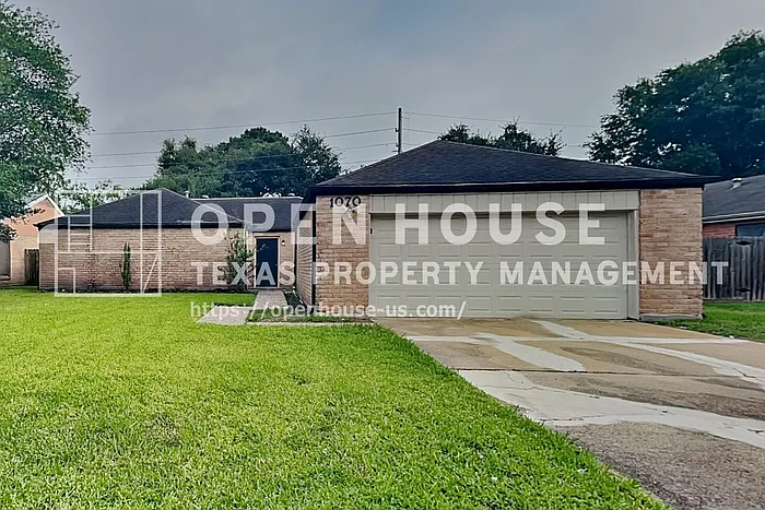 1070 Red Rock Canyon Dr — Photo 1