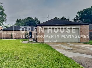 1070 Red Rock Canyon Dr, Katy, TX 77450