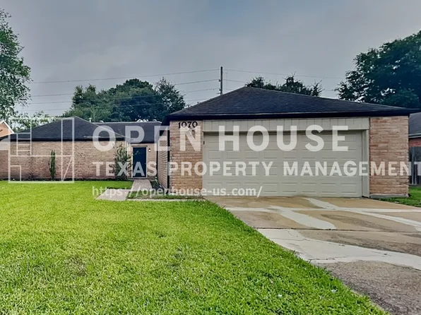 1070 Red Rock Canyon Dr, Katy, TX 77450