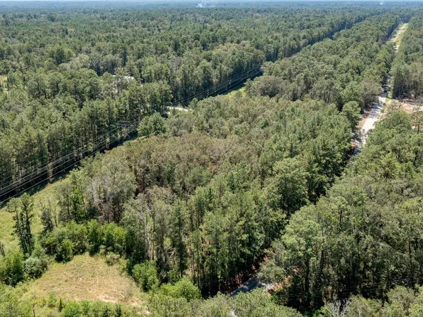 17727 Galaxy Blvd, New Caney, TX 77357