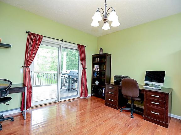 4th image of 7607 Shoreline Blvd