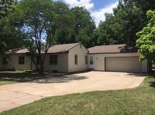 225 S Bebe St, Wichita, KS 67209