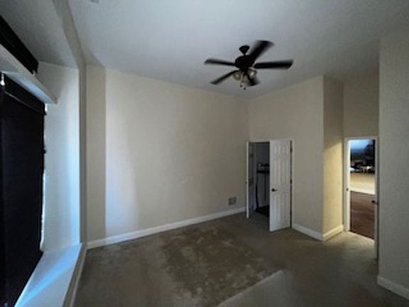 3rd image of 1010 S Oakley Blvd #2