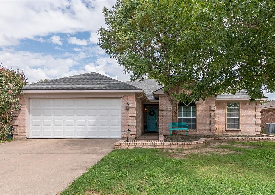 1st image of 8062 Kathleen Dr
