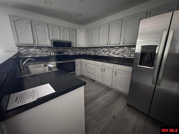 4th image of 35 Wunderland Way