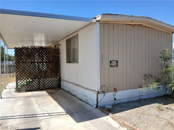 251 W Bonnie Claire Ct, Pahrump, NV 89048