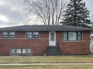 7911 W 104th Pl, Palos Hills, IL 60465