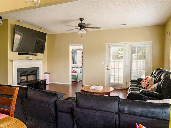 5th image of 310 Brittany Way