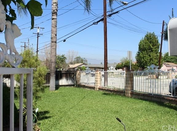 5th image of 3713 Monterey Ave