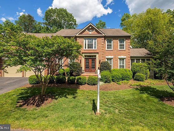 4th image of 15433 Smithaven Pl