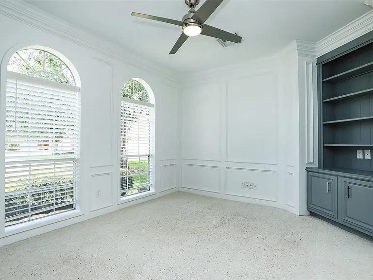 1715 Cottage Landing Ln — Photo 11
