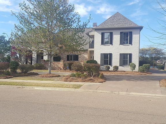 2nd image of 111 Glenwood Bnd