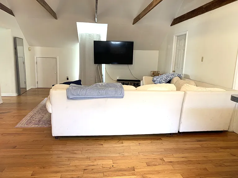 7100 Zimpel St #C — Photo 6