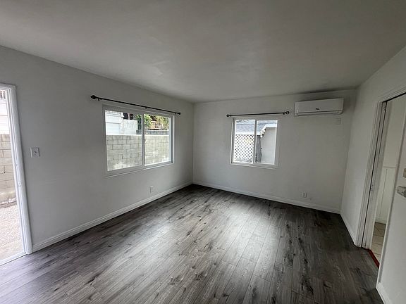 2nd image of 3430 1/2 Drew St