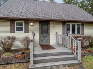 E2098 Twin Lake Rd, Waupaca, WI 54981