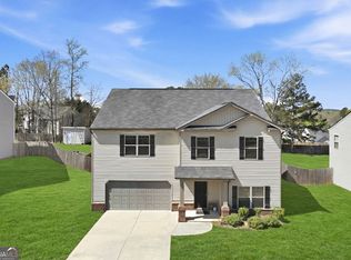 1419 Cragston Dr, Winder, GA 30680