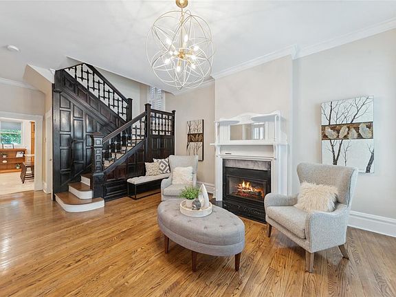 2nd image of 4617 Maryland Ave