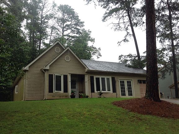 2nd image of 1049 Legacy Ln