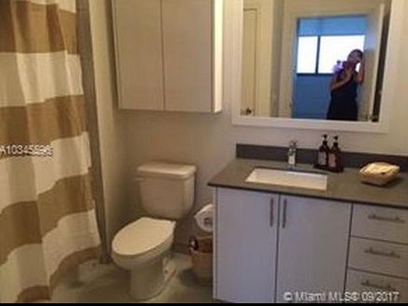 4th image of 999 SW 1st Ave APT 3313