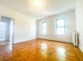 35-04 30th Ave #4B, Astoria, NY 11103