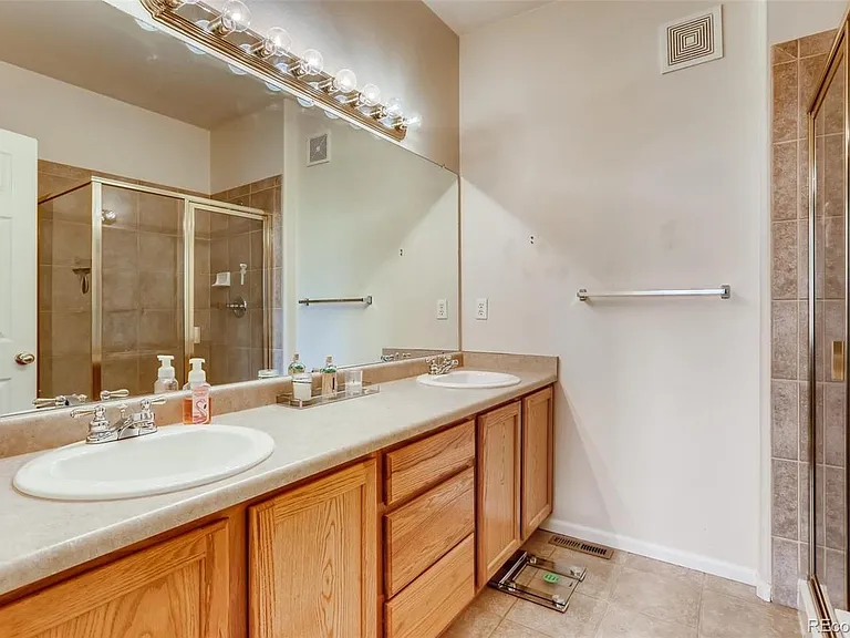 2943 W Riverwalk Cir #P — Photo 14