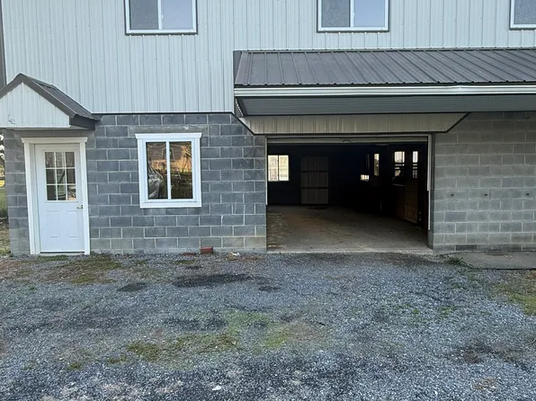 2820 Stumptown Rd, Bird In Hand, PA 17505
