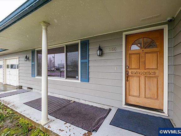 3rd image of 1160 24th Ave SW