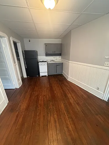 238 Davis St Photo 1