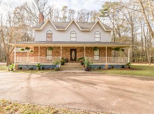 2051 Flowers Rd, Terry, MS 39170