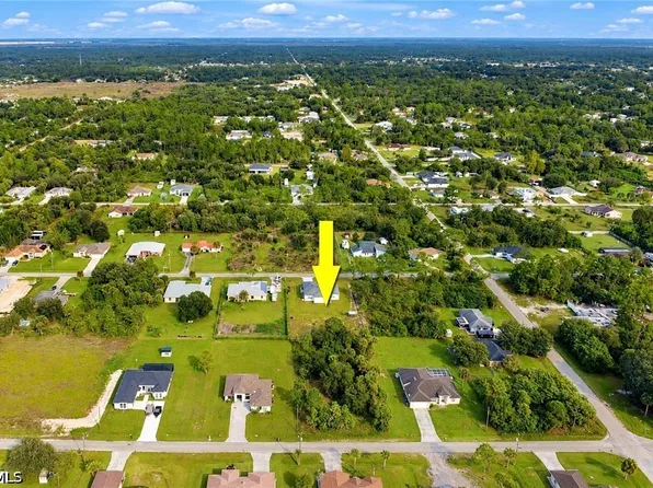 704 Greenwood Ave, Lehigh Acres, FL 33972