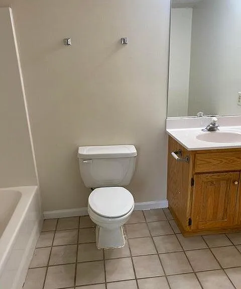 28 N Cedar Lake Dr W — Photo 12