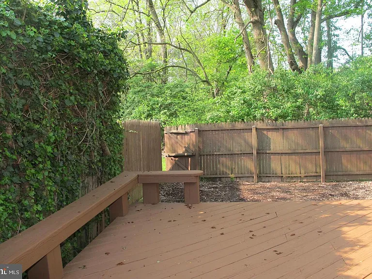 17407 Gallagher Way — Photo 24