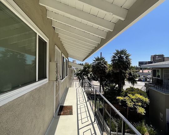4th image of 8420 Gulana Ave