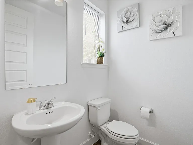 24719 Hibiscus Garden Way — Photo 5
