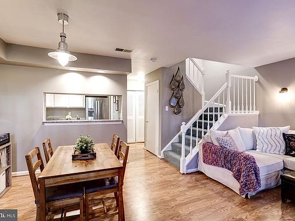 3rd image of 6071 Netherton St