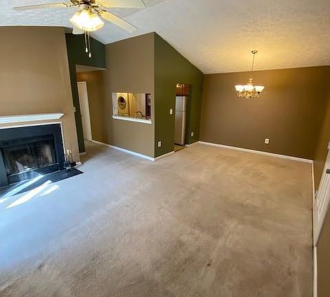 4th image of 5704 Olde Mill Ct Unit 142